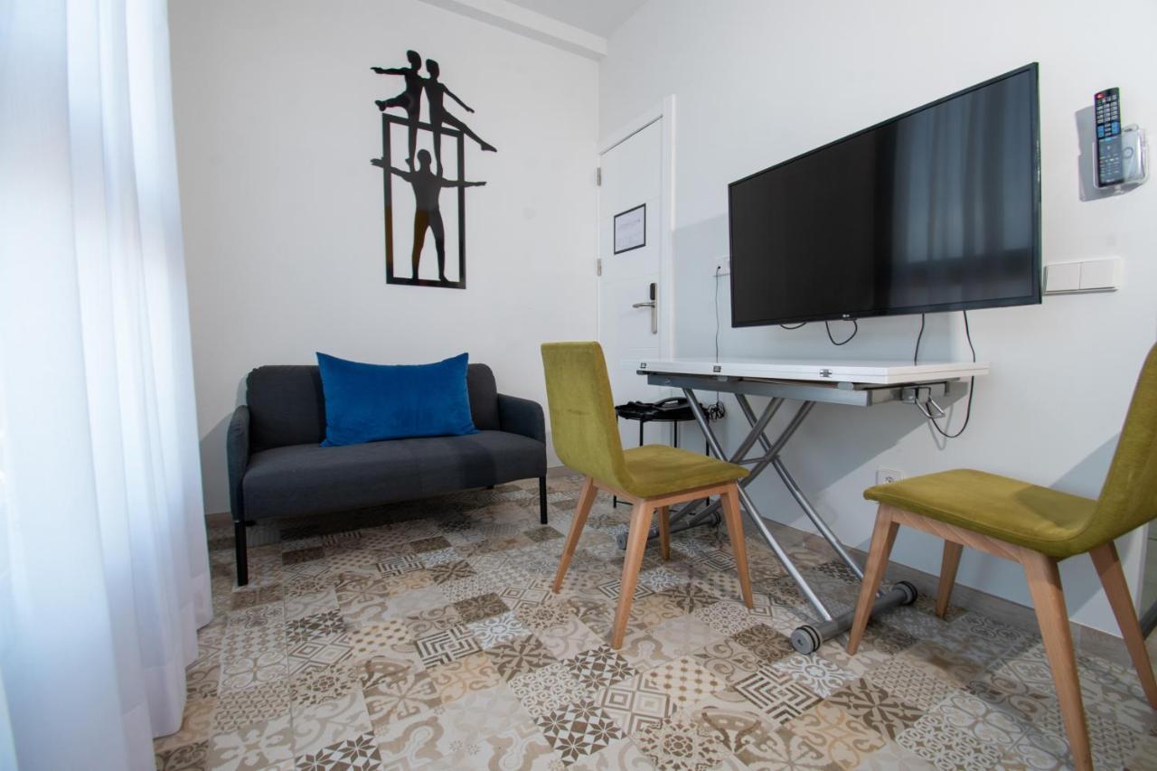 Ekilibrio Hotel & Apart-Suites Madrid Buitenkant foto